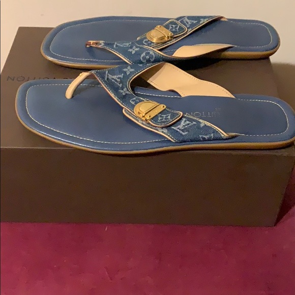 Louis Vuitton monogram denim thong sandals - Picture 2 of 3